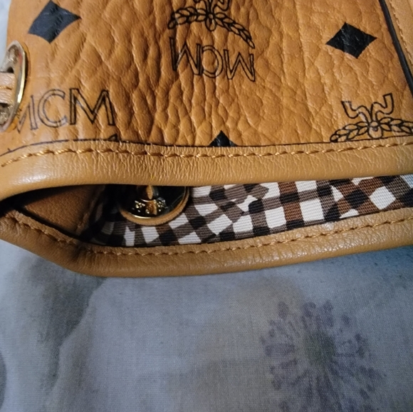 100%  Authentic MCM use few times - Picture 5 of 14
